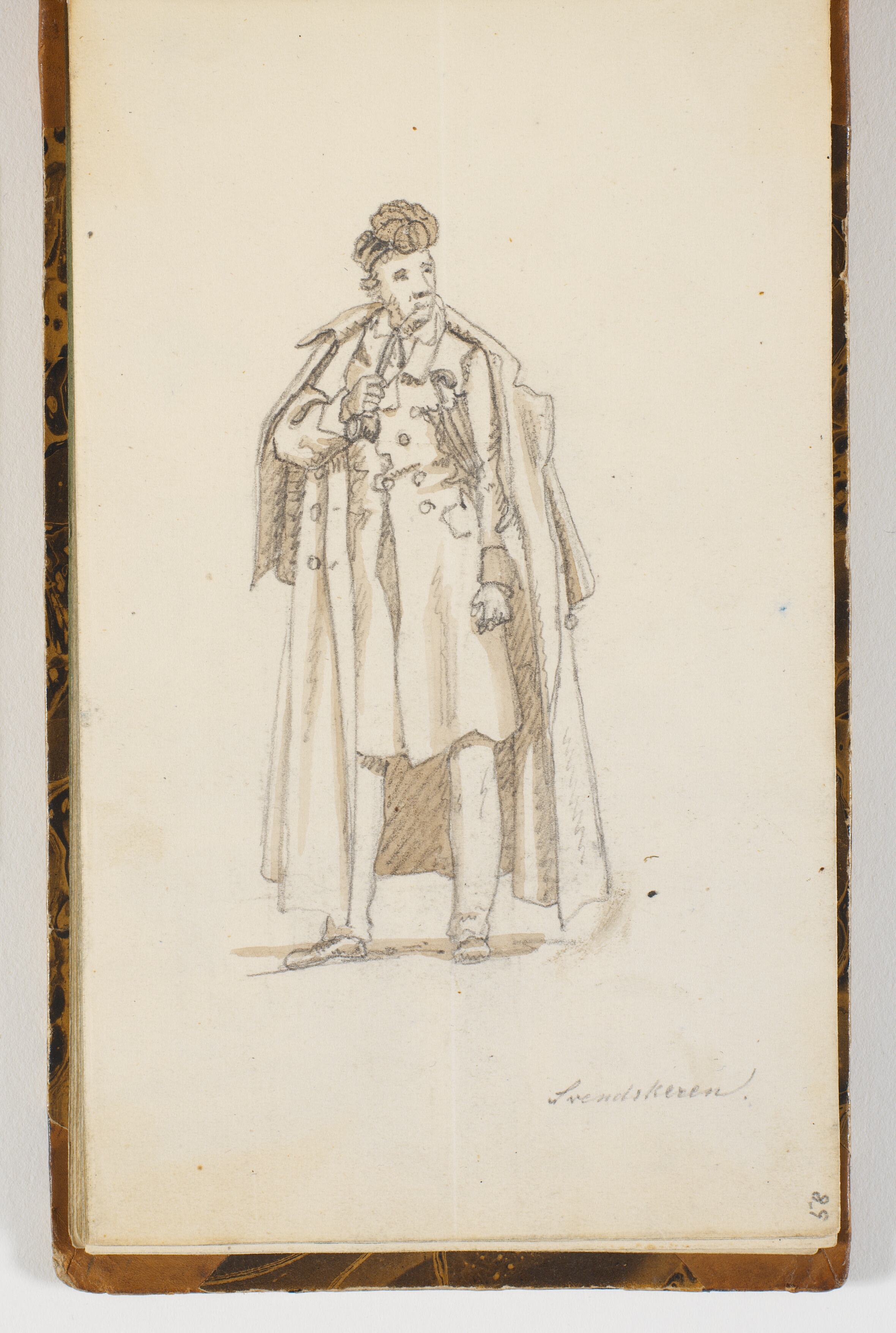 Stående mand med kappe og pibe